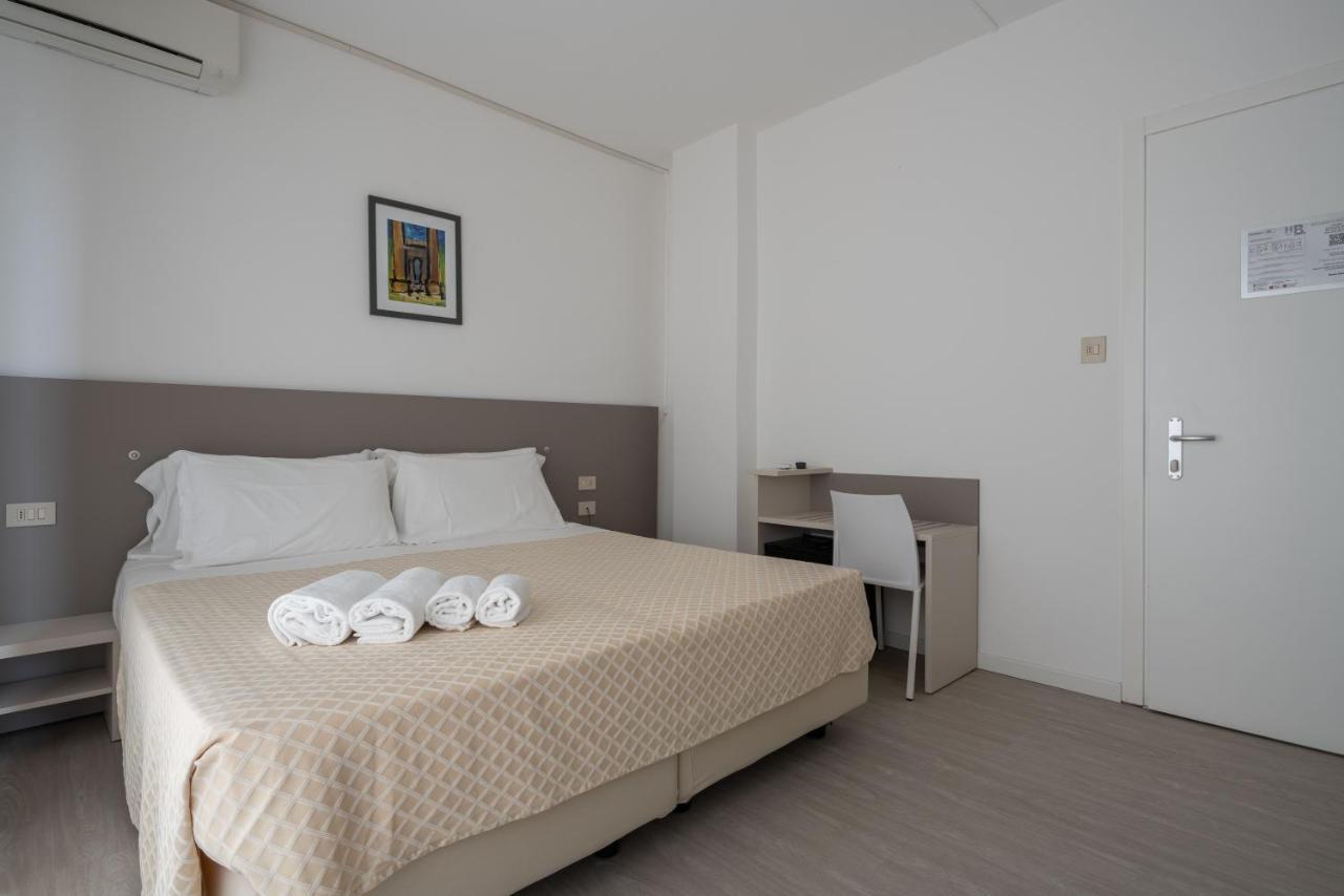 Hotel Boston 3 Stelle Superior Frontemare Lido di Jesolo Exterior foto